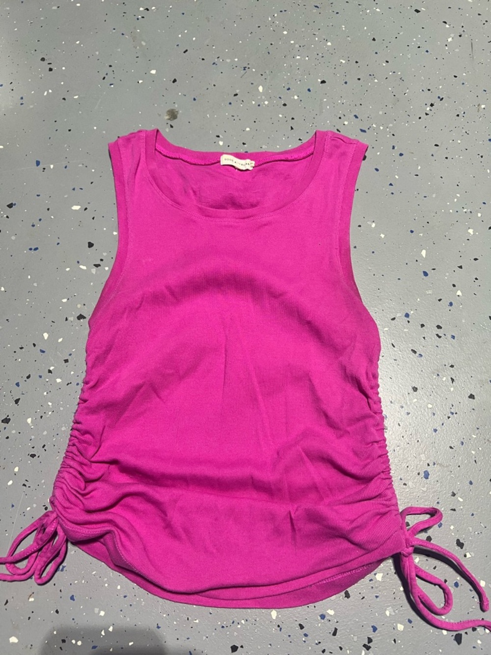 Good American Ruched Side Tank Top - Fuchsia Pink